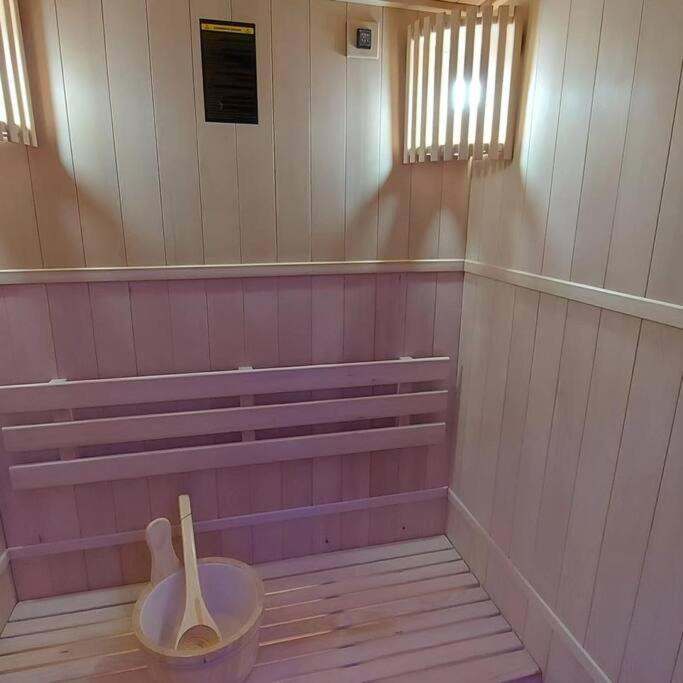 Loveroom Sauna, Balneo, Parking Prive Dans Le Centre De Honfleur Bagian luar foto