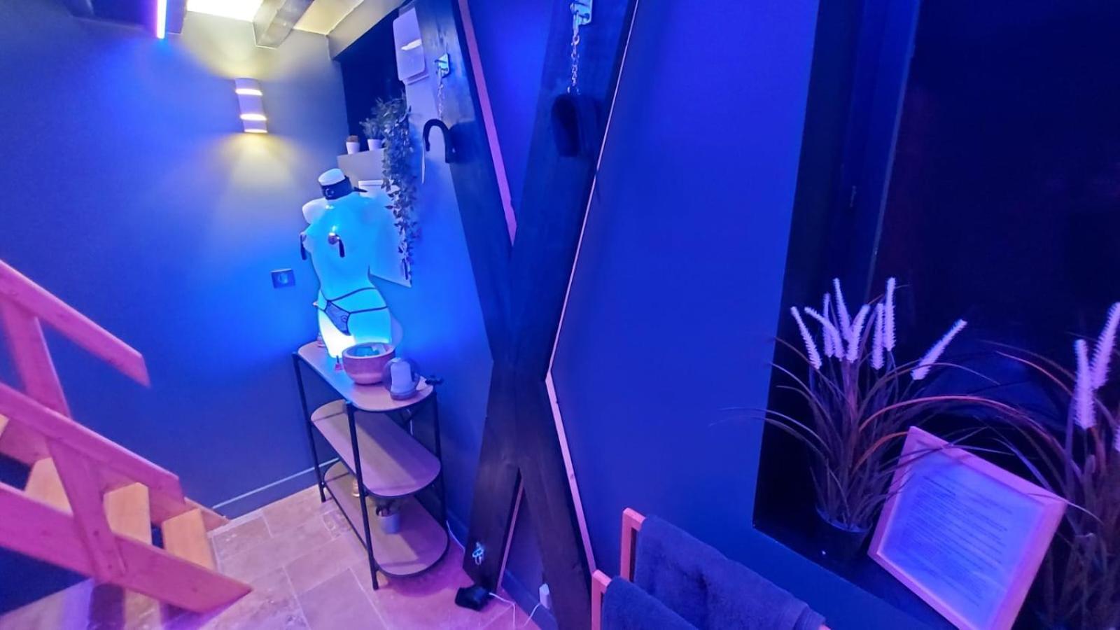 Loveroom Sauna, Balneo, Parking Prive Dans Le Centre De Honfleur Bagian luar foto