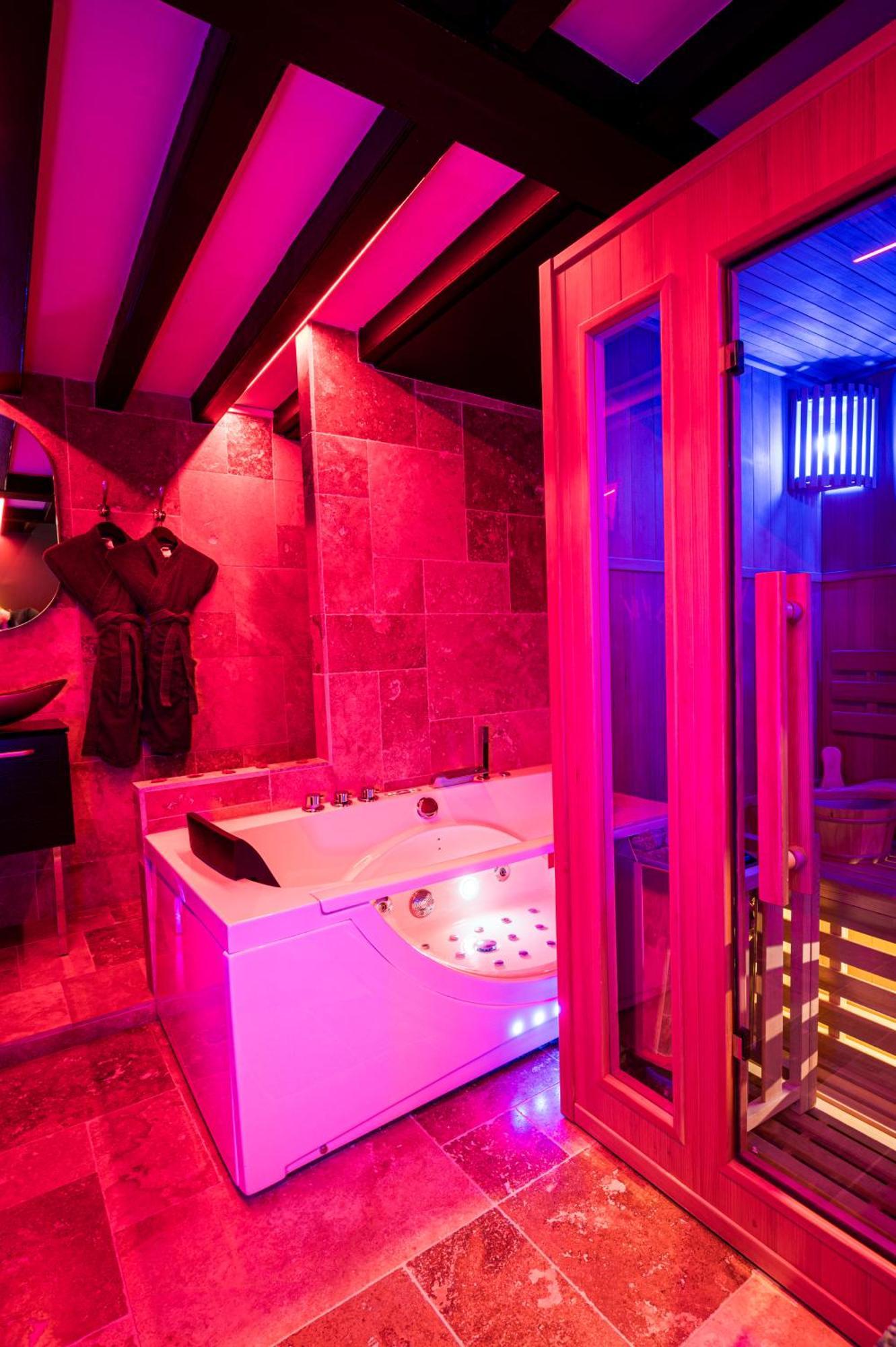 Loveroom Sauna, Balneo, Parking Prive Dans Le Centre De Honfleur Ruang foto