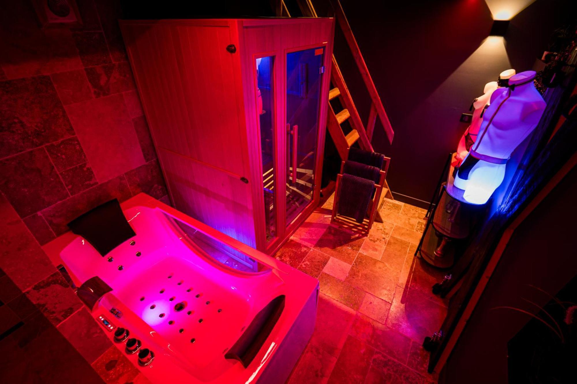 Loveroom Sauna, Balneo, Parking Prive Dans Le Centre De Honfleur Ruang foto